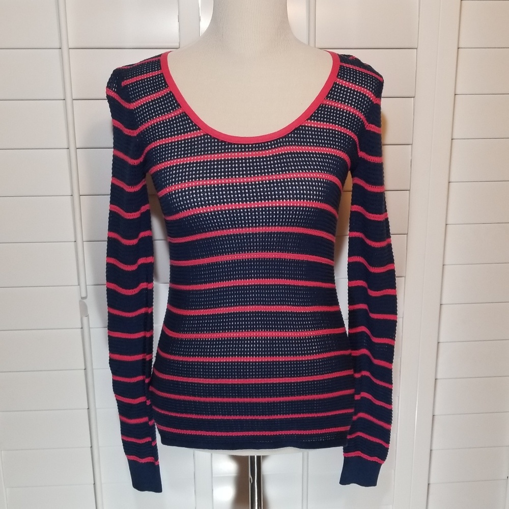 TOMMY BAHAMA Pink & Blue scoop Neck LS Sweater